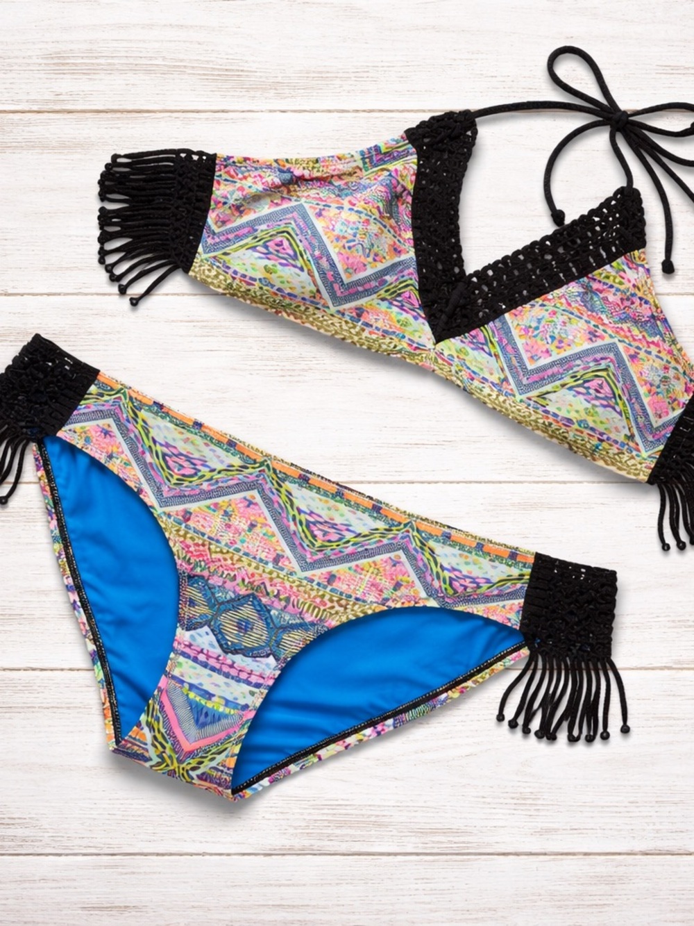 Hobie Two-Piece Bikini Set – Size Medium – Padded Top M